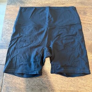 Diosa Fit Shorts